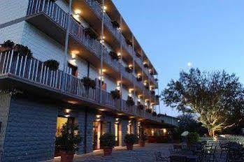 Hotel Miralago San Potito Sannitico Екстер'єр фото